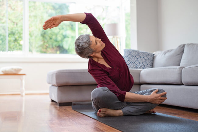 6 Stretches To Do First Thing In The Morning, According To Experts 6 Stretches To Do First Thing In The Morning, According To Experts