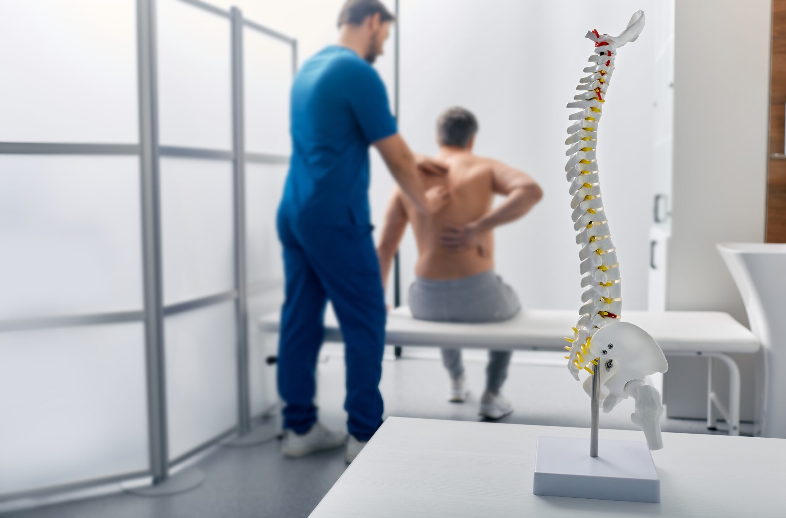 Adult Scoliosis: Causes, Symptoms, and Treatments